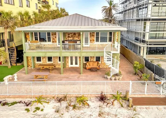 Apartment Stones Throw Beachside #2 At The Clearwater Beach